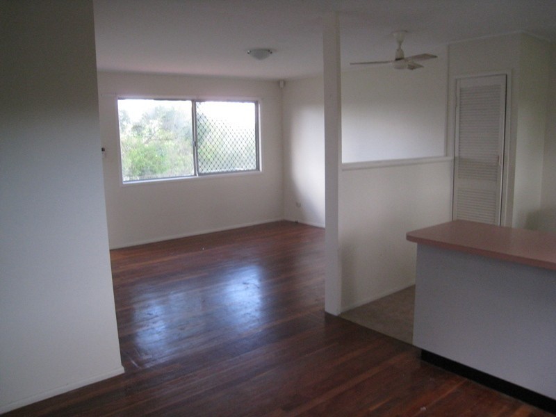 16 Ellen St, Kingston QLD 4114