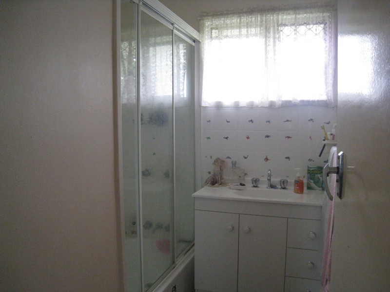 7 Brown Avenue, Kingston QLD 4114