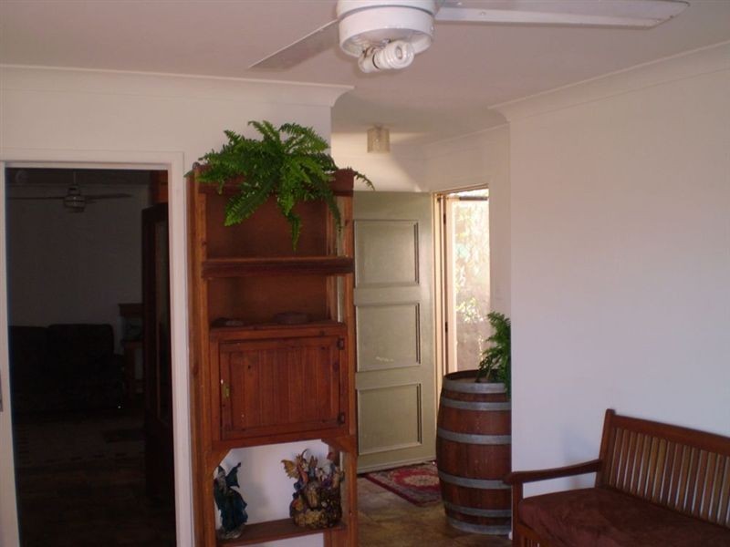 101 Overland Drive, Edens Landing QLD 4207