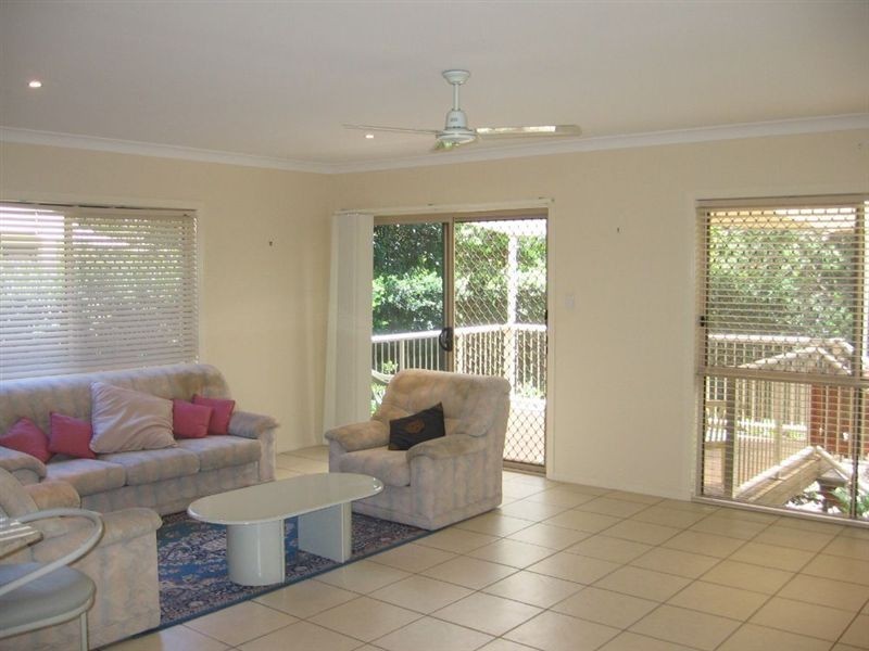2/52 Bayview St, Runaway Bay QLD 4216