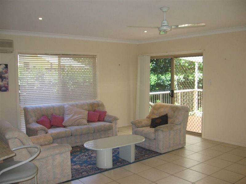 2/52 Bayview St, Runaway Bay QLD 4216