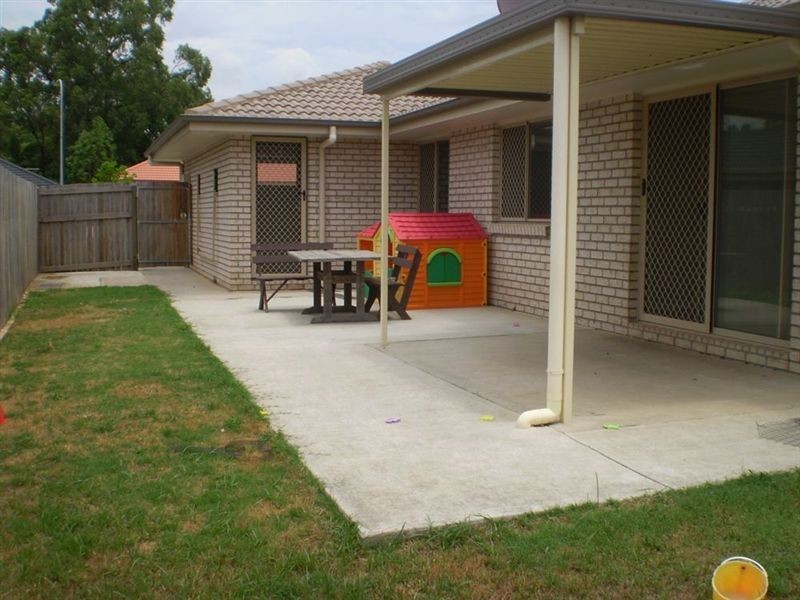 4 Highfields Street, Loganlea QLD 4131