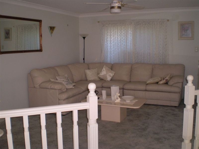 4 Lenna Crt, Mount Warren Park QLD 4207