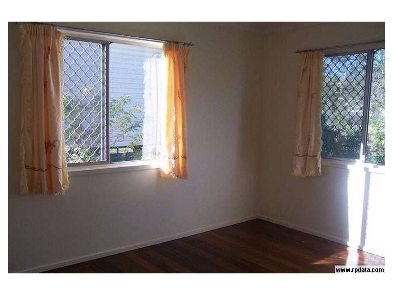 9 Mooney st, Logan Central QLD 4114