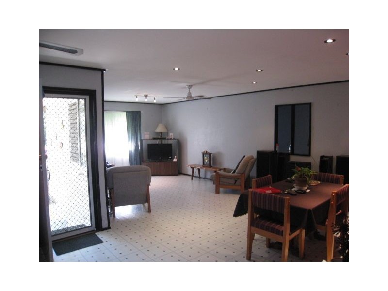 6 Carlotta St, Slacks Creek QLD 4127