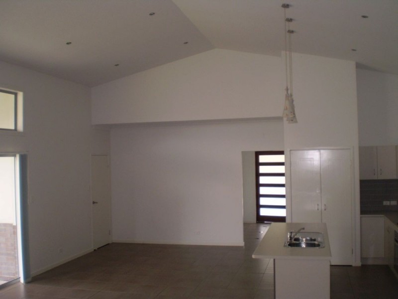 23 Bellthorp Court, Waterford QLD 4133