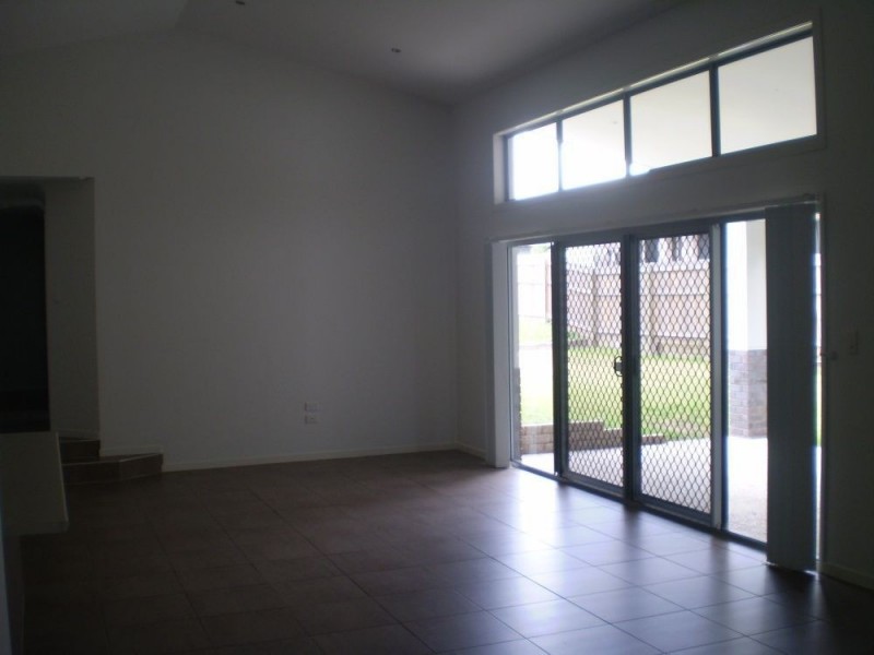 23 Bellthorp Court, Waterford QLD 4133