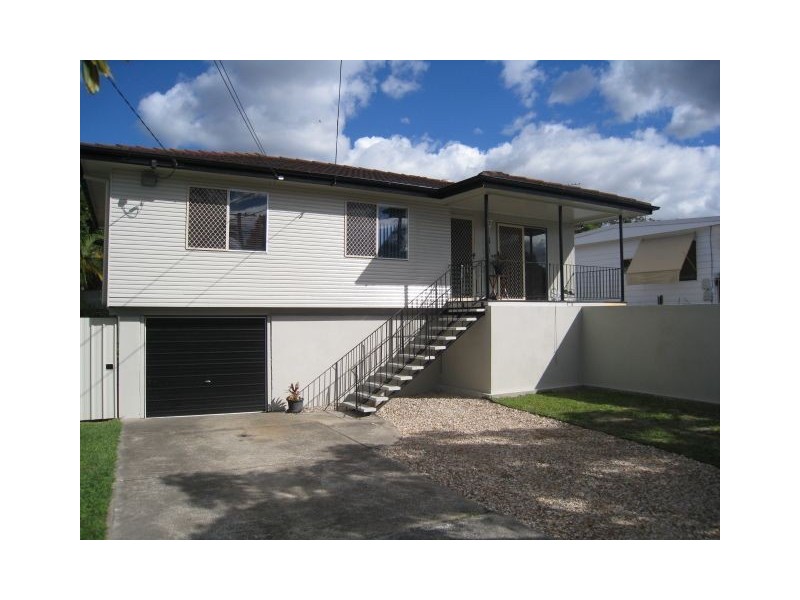 82 Ashton St, Kingston QLD 4114