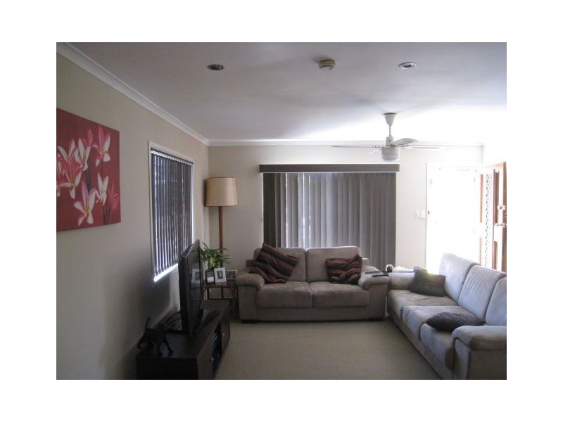 82 Ashton St, Kingston QLD 4114