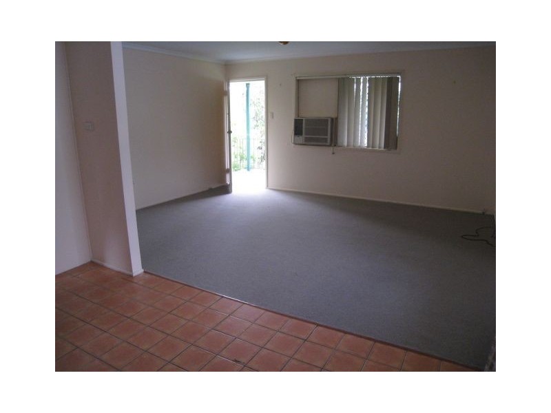 8 Candish St, Woodridge QLD 4114