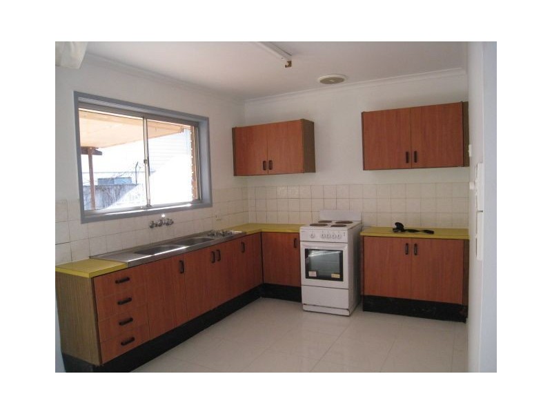 7 Jellicoe St, Loganlea QLD 4131