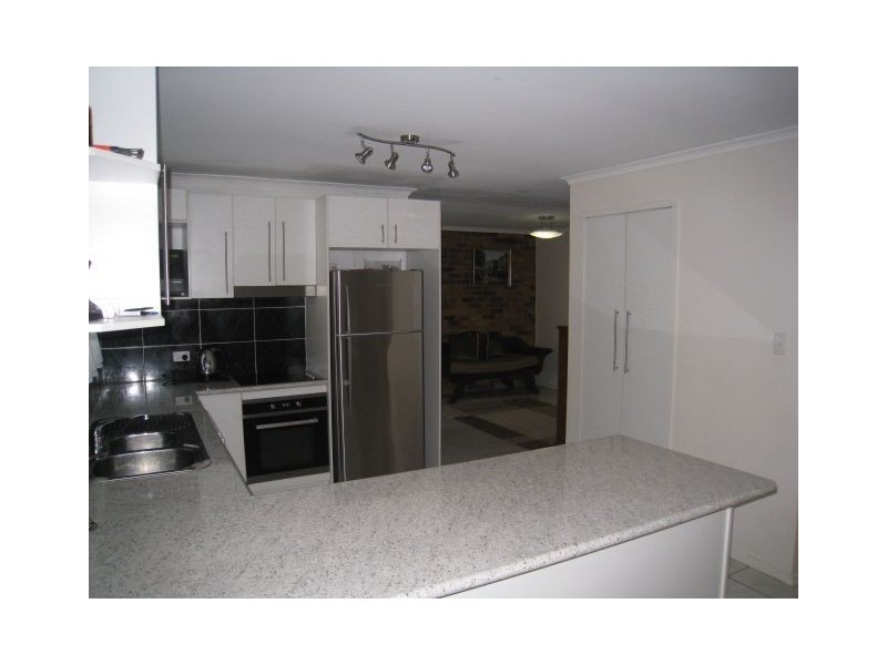 11 Majura Street, Belmont QLD 4153
