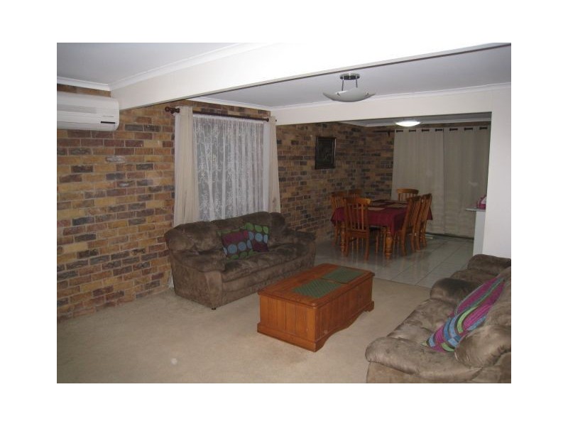 11 Majura Street, Belmont QLD 4153