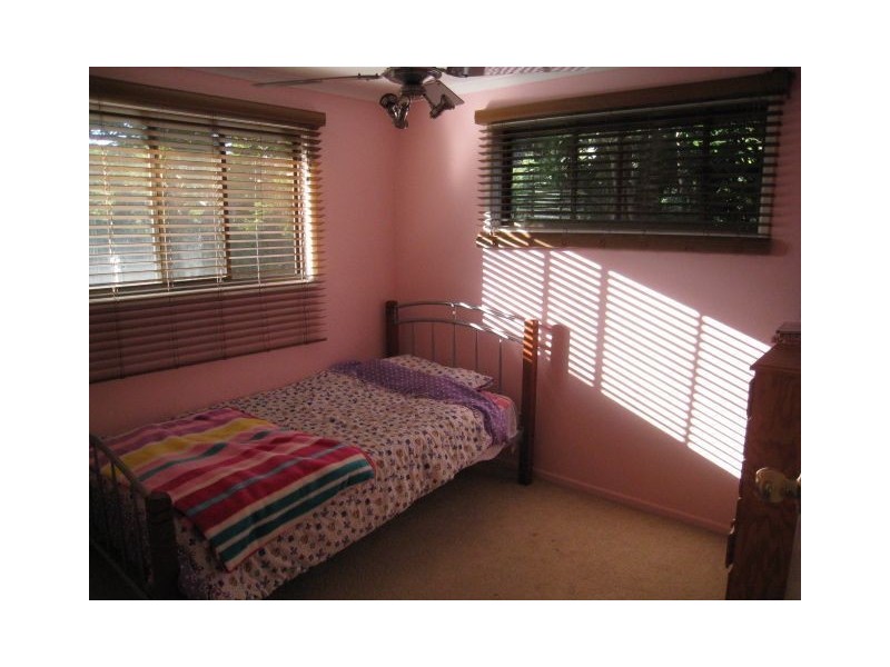 11 Majura Street, Belmont QLD 4153