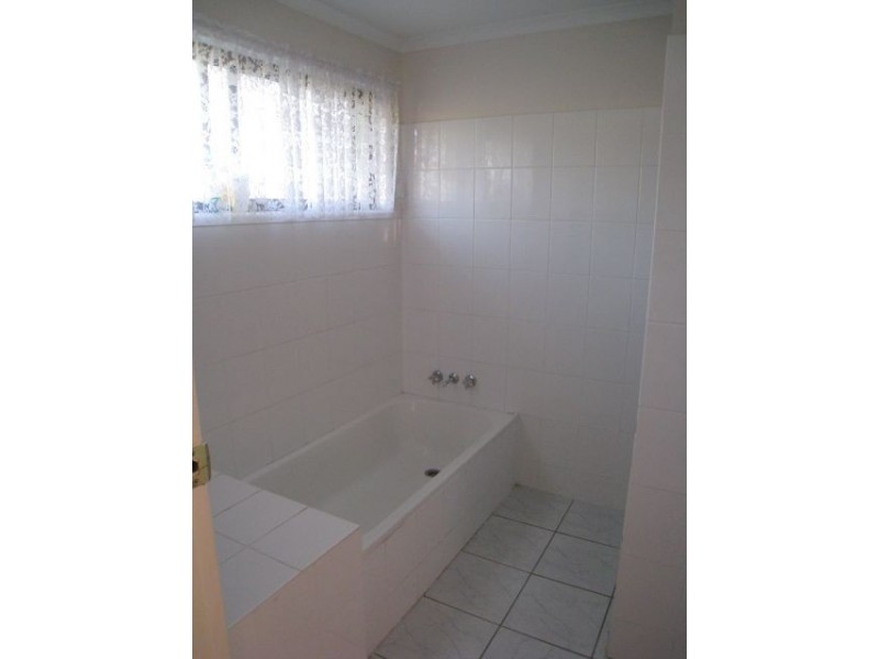 11 Majura Street, Belmont QLD 4153