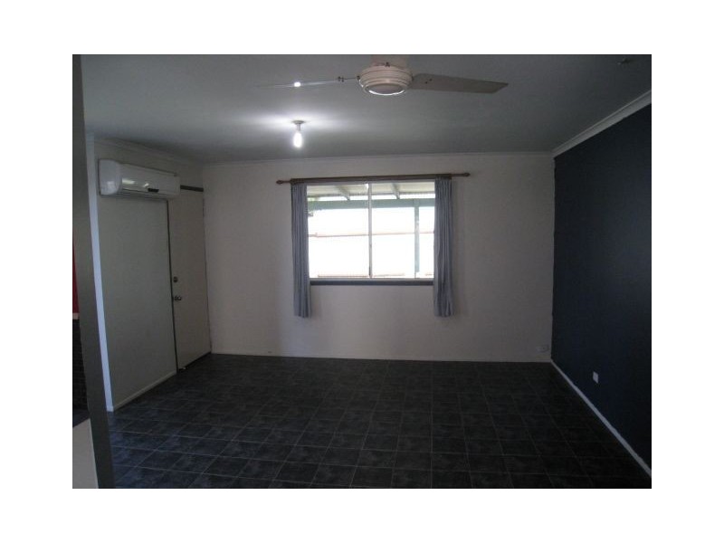 32 Girralong Street, Eagleby QLD 4207