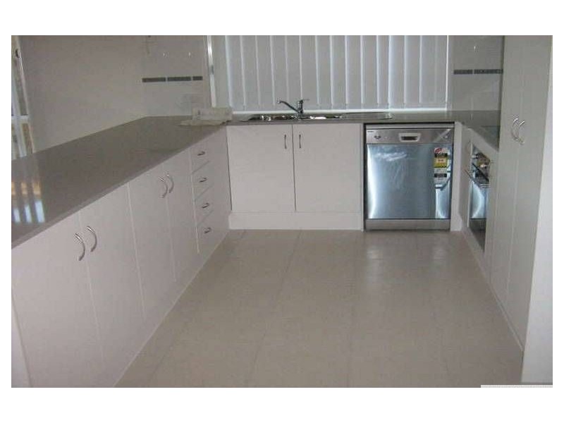 5 Grange St, Redbank Plains QLD 4301