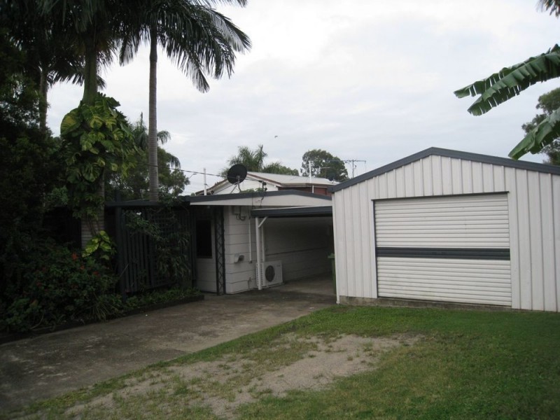 3 Crucis, Kingston QLD 4114