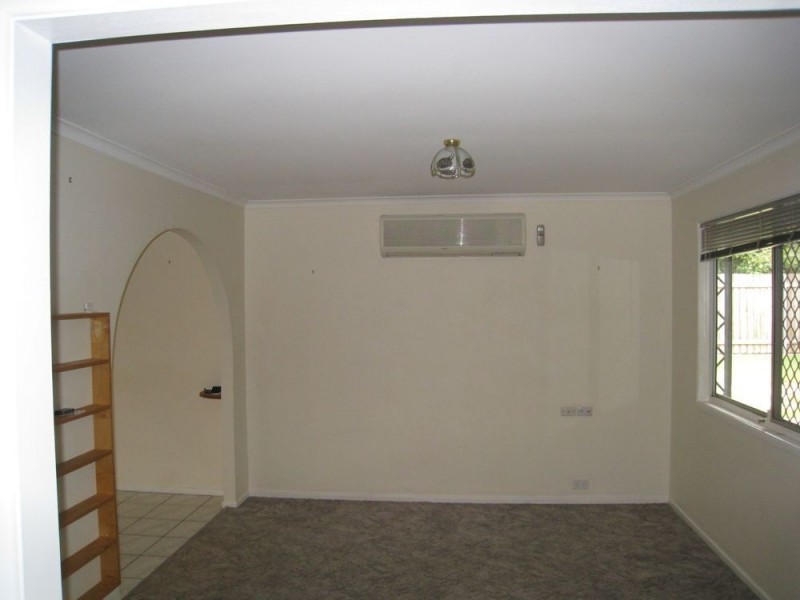 3 Crucis, Kingston QLD 4114