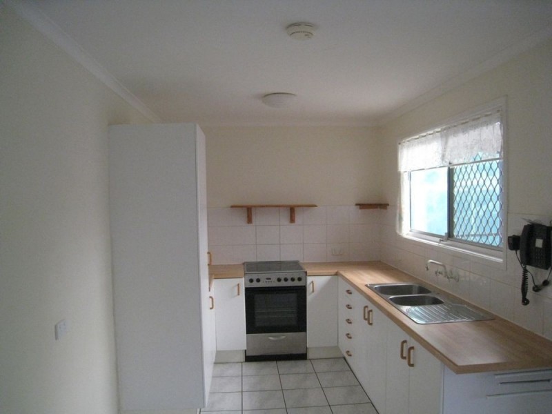 3 Crucis, Kingston QLD 4114