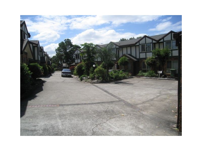 2/16 Ewing Road, Logan Central QLD 4114