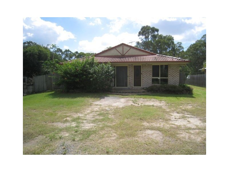 84 Station Road, Loganlea QLD 4131