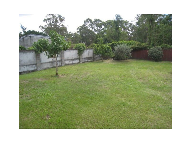 84 Station Road, Loganlea QLD 4131