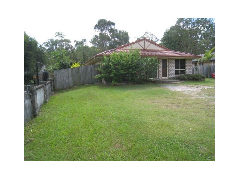 84 Station Road, Loganlea QLD 4131