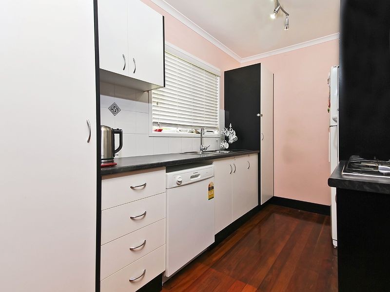 36 Alice Street, Kingston QLD 4114