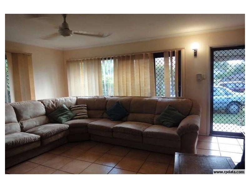 5 Alarka Ct, Kingston QLD 4114