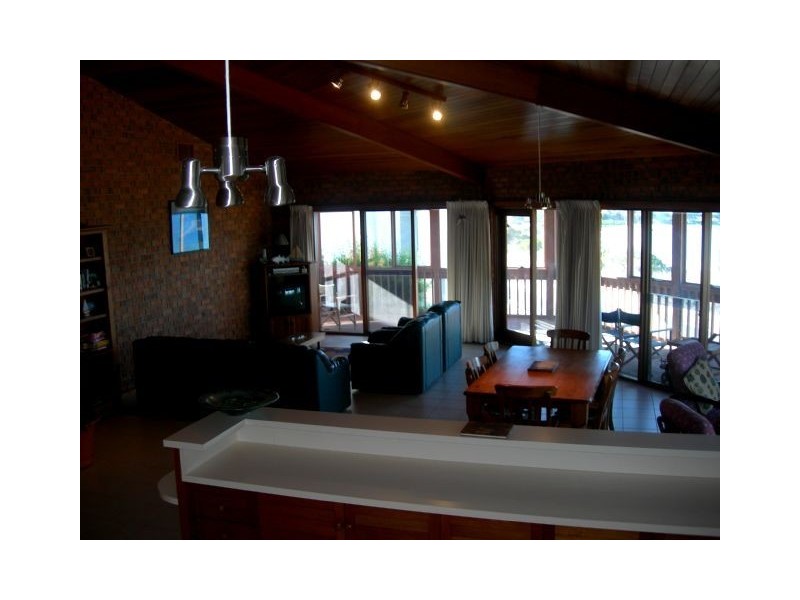 42 Karatta Terrace, Penneshaw SA 5222