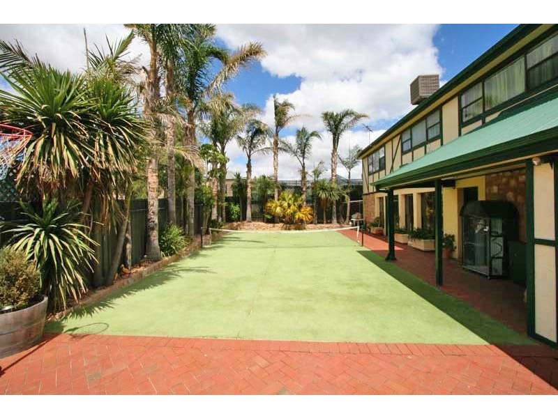 13 Maidencombe Drive, Moana SA 5169