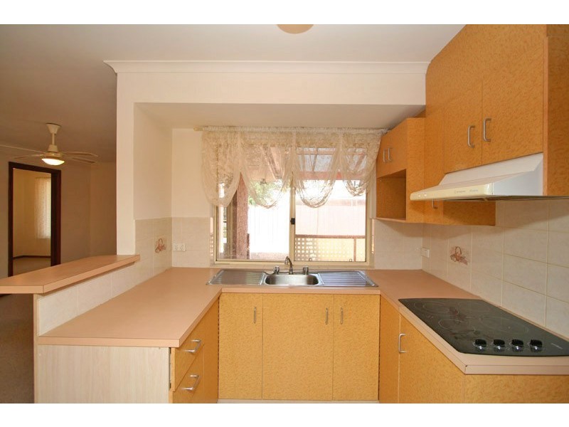 20a Edwards Avenue, Park Holme SA 5043