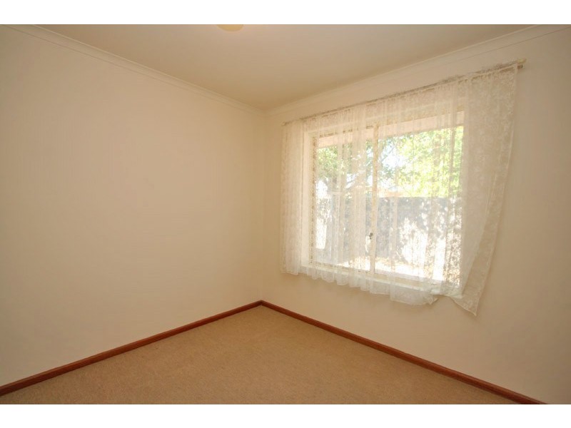 20a Edwards Avenue, Park Holme SA 5043