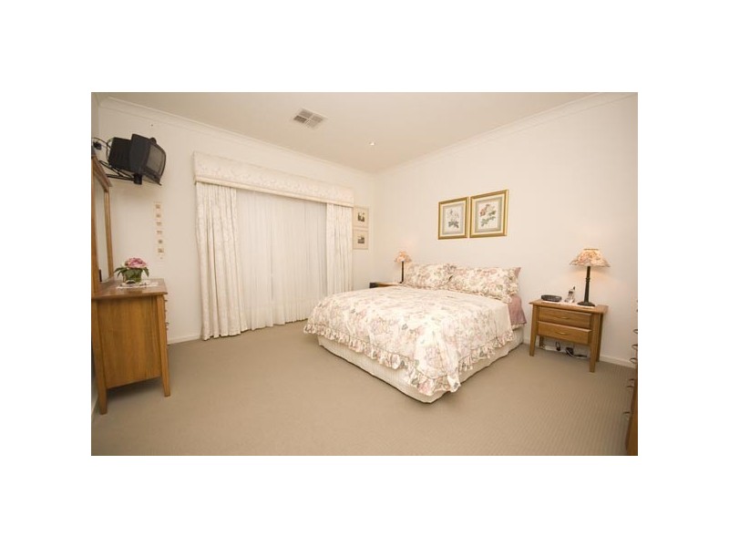 House 2/17 The Crescent, Blair Athol SA 5084