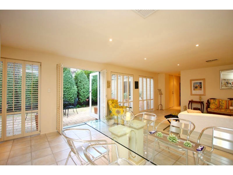 16 Ridge Avenue, Myrtle Bank SA 5064