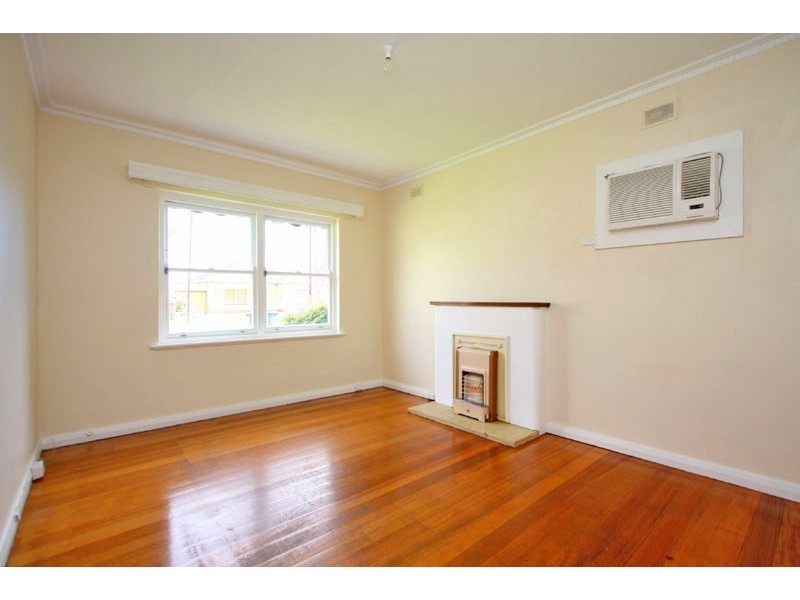 8 Lauder Avenue, Sefton Park SA 5083