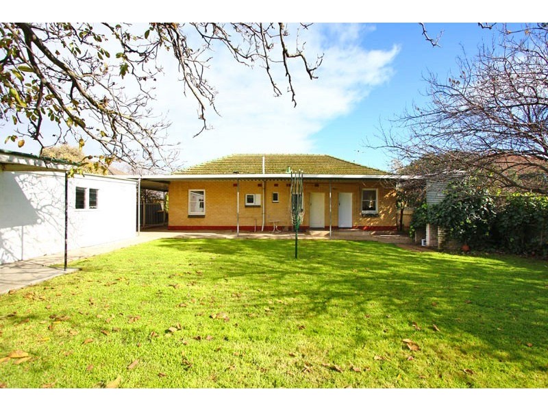 8 Lauder Avenue, Sefton Park SA 5083