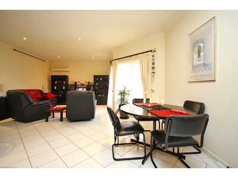 6/6 Robert Avenue, Broadview SA 5083