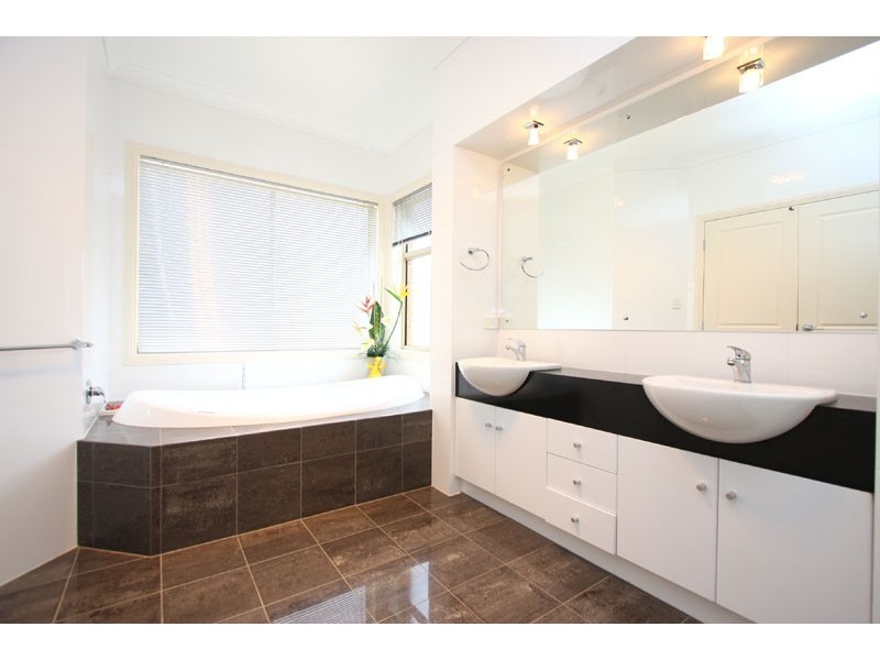 31 Tom Packer Drive, Athelstone SA 5076