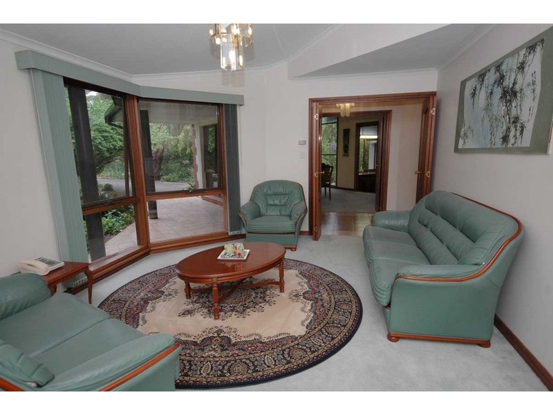 9 Downer Avenue, Belair SA 5052