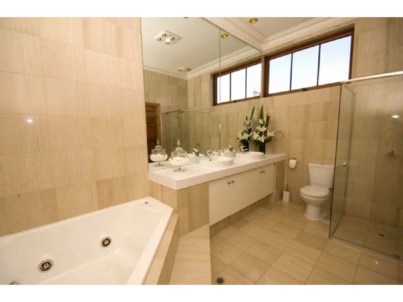 12 Gillard Drive, Rosslyn Park SA 5072