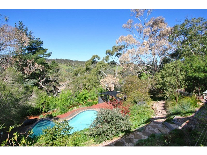 27 Gleneagles Road, Mount Osmond SA 5064