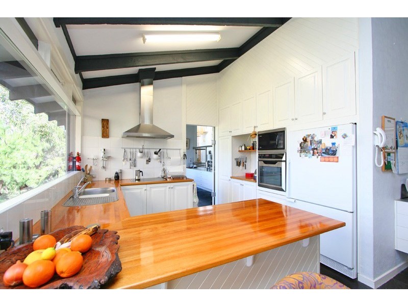 27 Gleneagles Road, Mount Osmond SA 5064