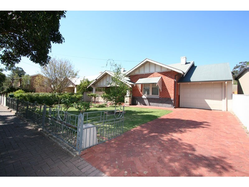4 Corinda Avenue, Kensington Park SA 5068
