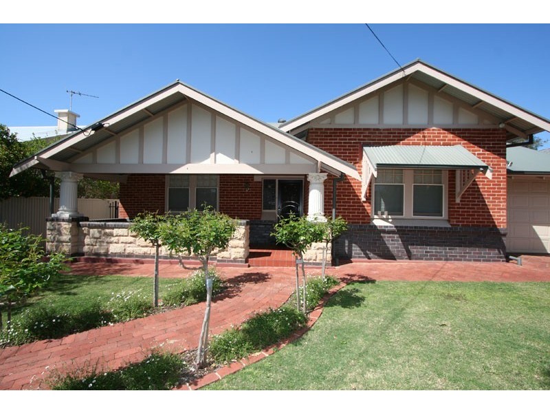 4 Corinda Avenue, Kensington Park SA 5068