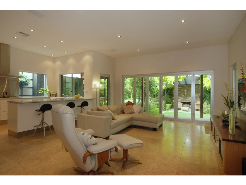 1 Uxbridge Street, Kensington Park SA 5068