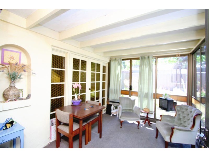 9A Kinross Avenue, Lower Mitcham SA 5062