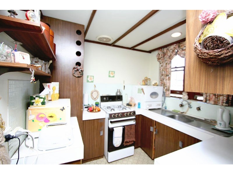 9A Kinross Avenue, Lower Mitcham SA 5062