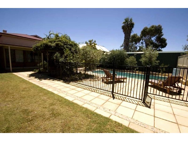 15 Thomas Street, Croydon SA 5008